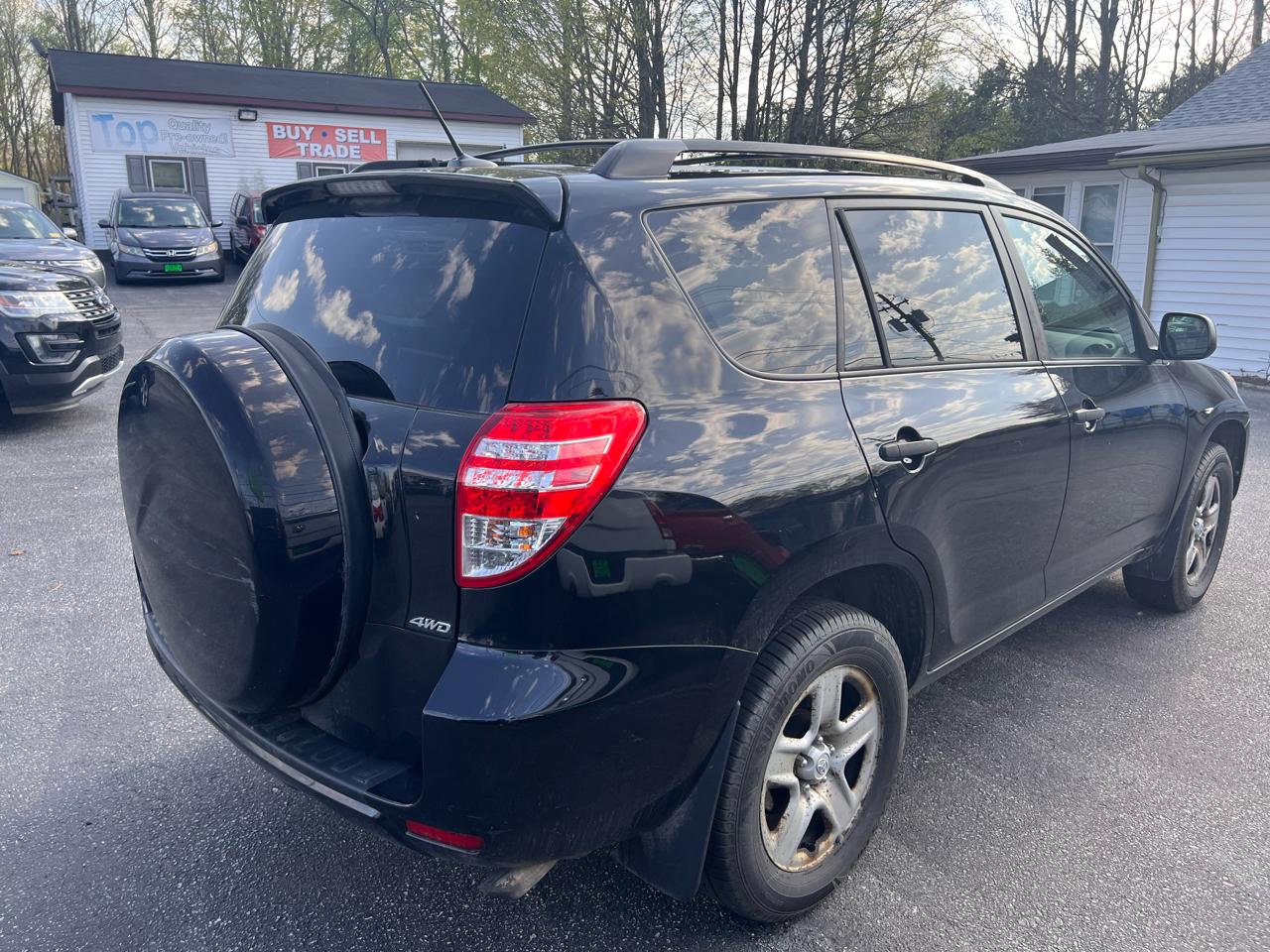 Toyota RAV4 4WD 4dr 4-cyl 4-Spd AT (Natl) 2011