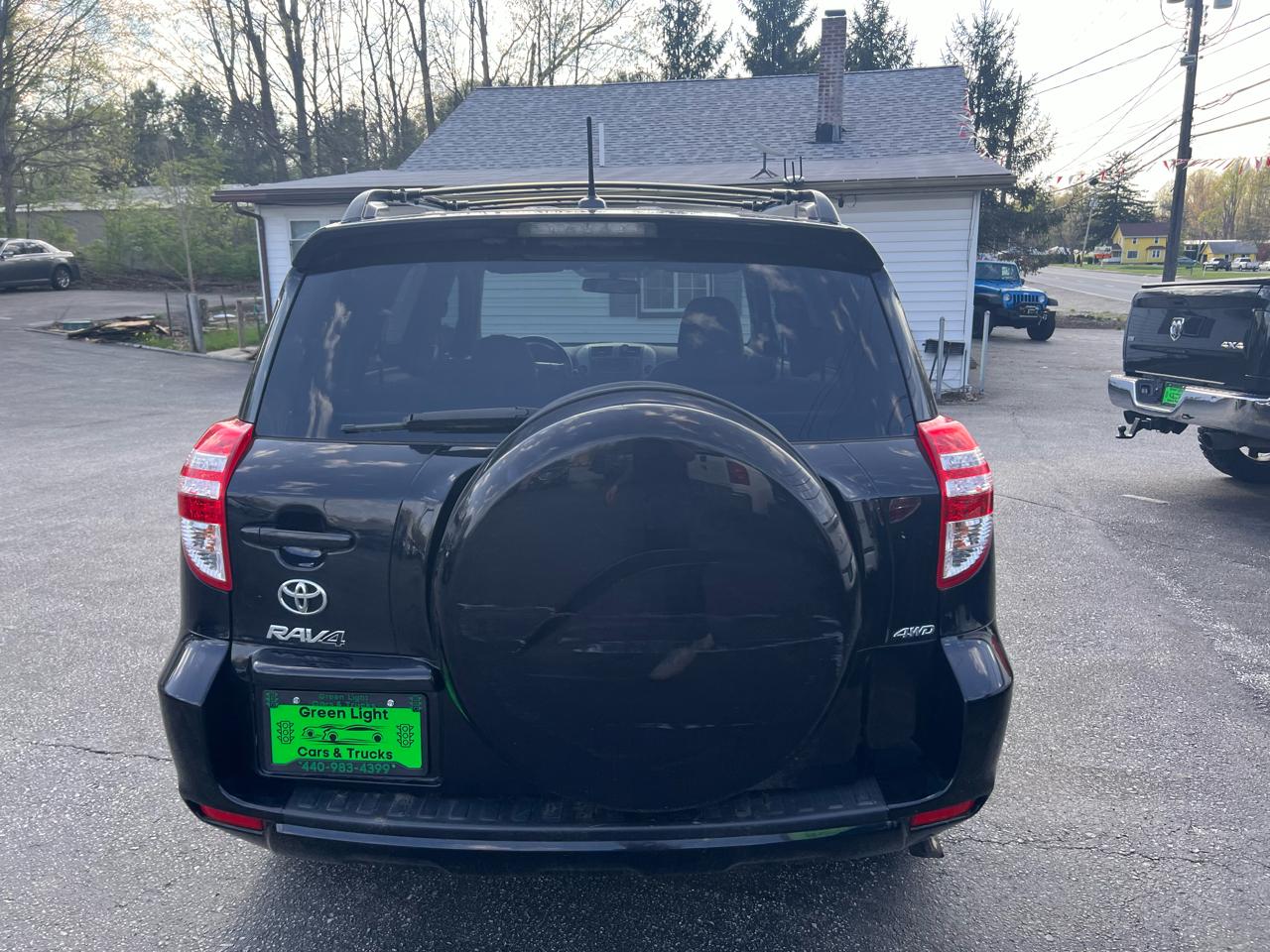 Toyota RAV4 4WD 4dr 4-cyl 4-Spd AT (Natl) 2011