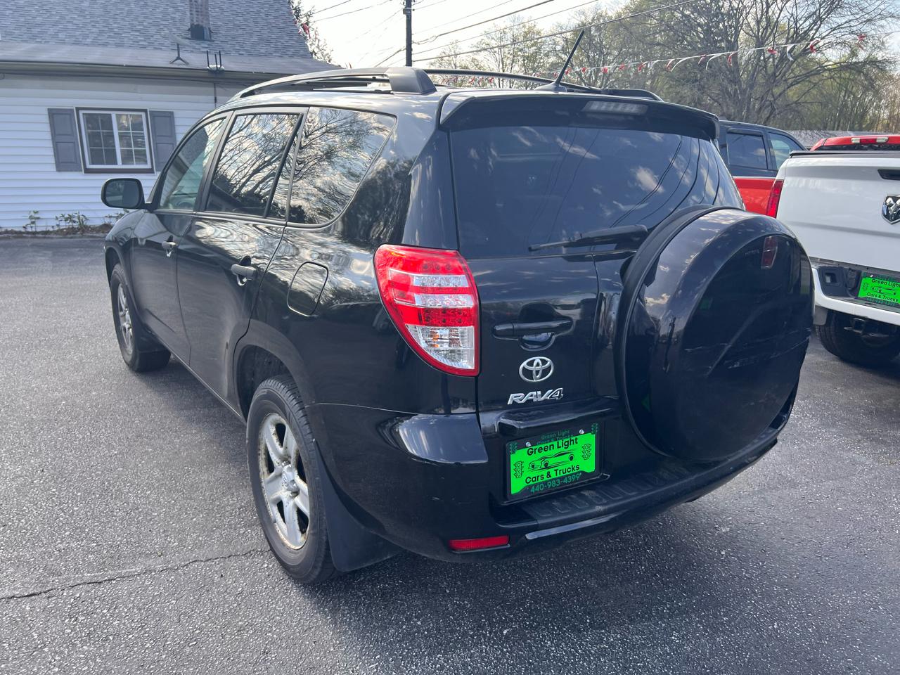 Toyota RAV4 4WD 4dr 4-cyl 4-Spd AT (Natl) 2011