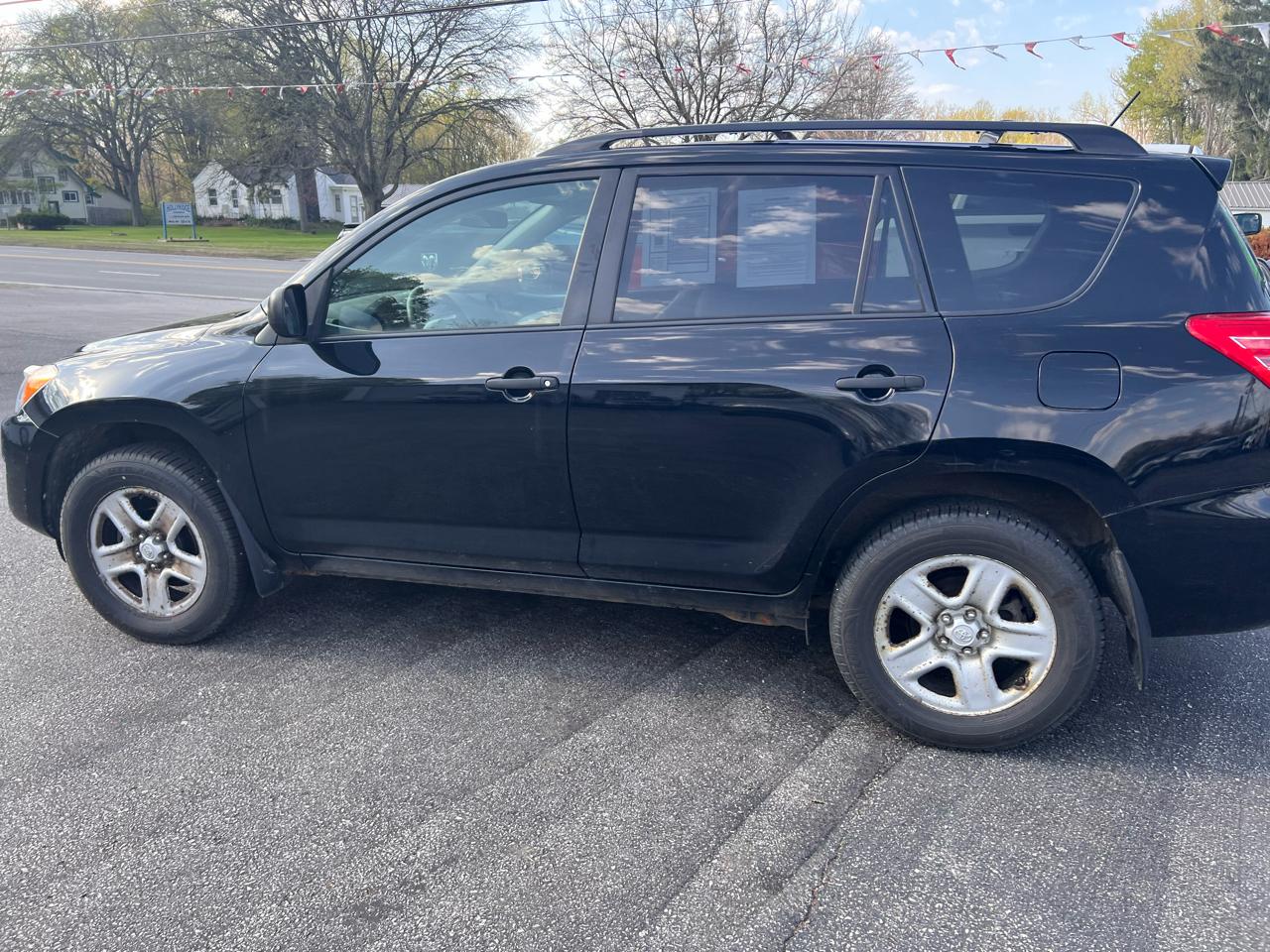 Toyota RAV4 4WD 4dr 4-cyl 4-Spd AT (Natl) 2011