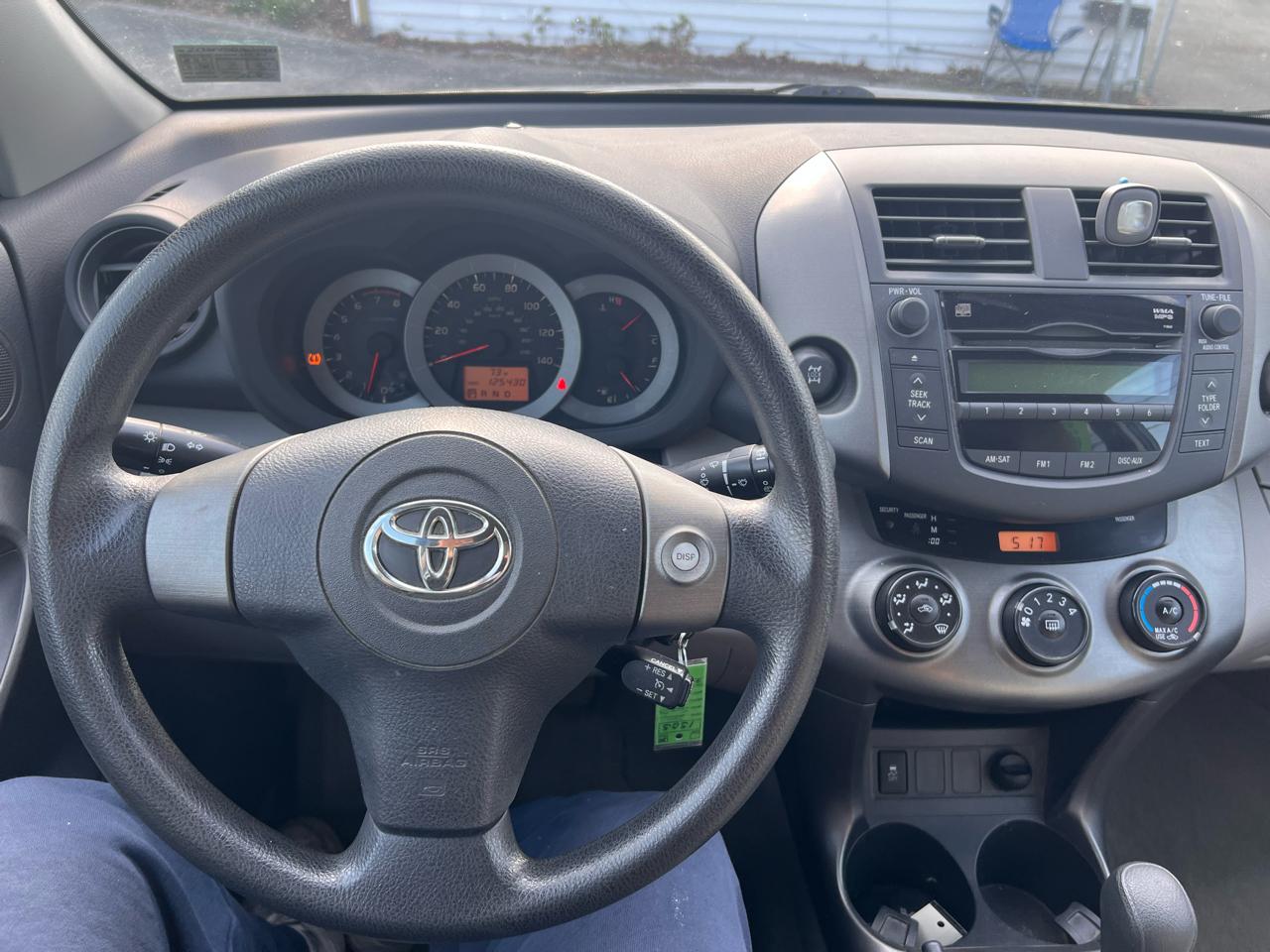 Toyota RAV4 4WD 4dr 4-cyl 4-Spd AT (Natl) 2011