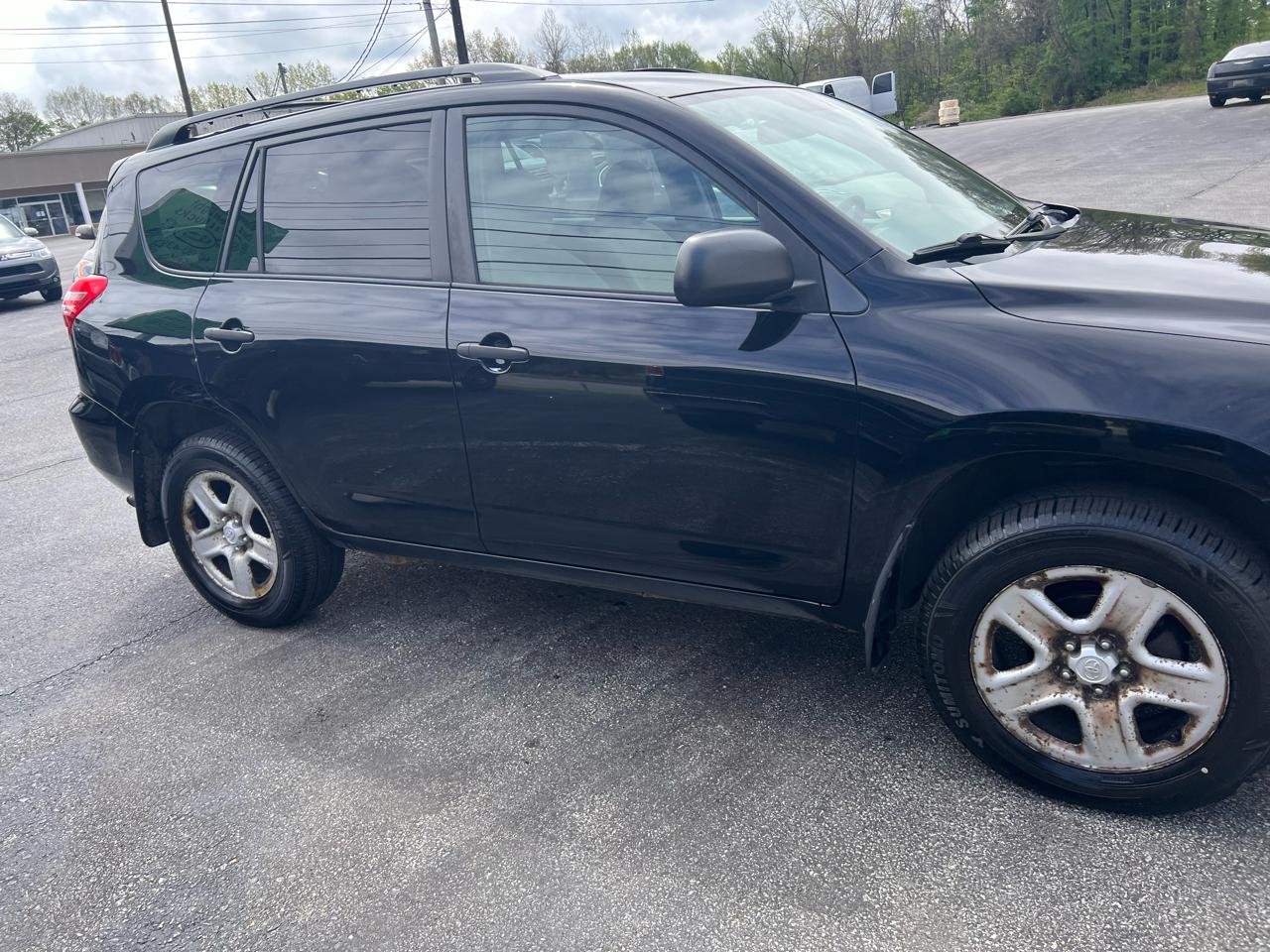 Toyota RAV4 4WD 4dr 4-cyl 4-Spd AT (Natl) 2011
