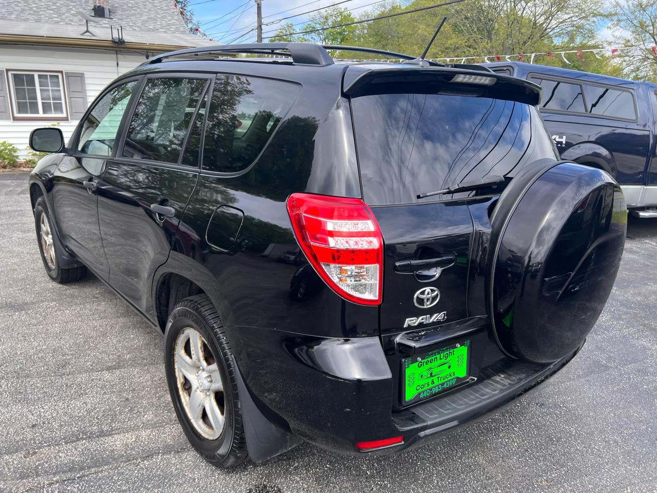 Toyota RAV4 4WD 4dr 4-cyl 4-Spd AT (Natl) 2011