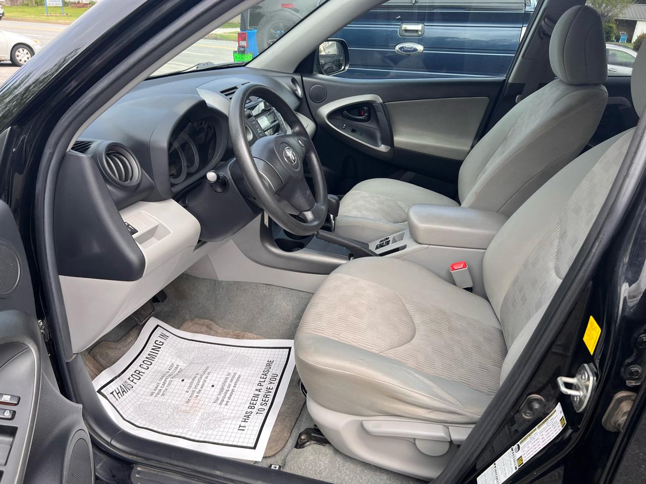 Toyota RAV4 4WD 4dr 4-cyl 4-Spd AT (Natl) 2011