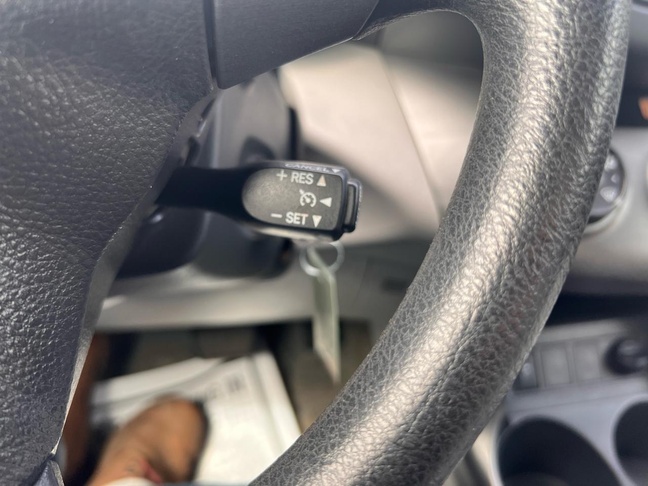 Toyota RAV4 4WD 4dr 4-cyl 4-Spd AT (Natl) 2011