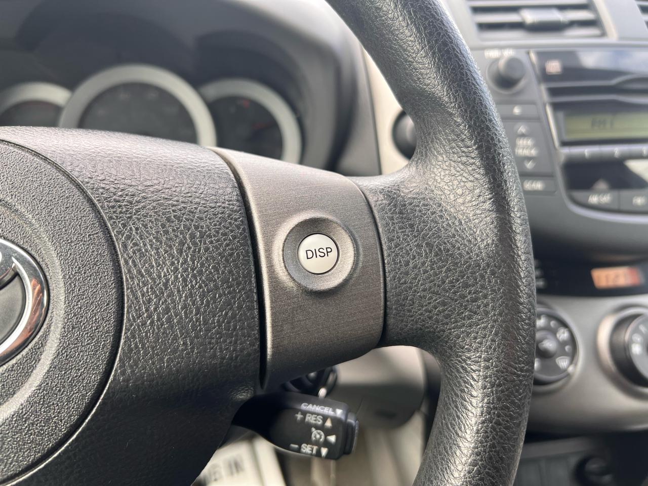 Toyota RAV4 4WD 4dr 4-cyl 4-Spd AT (Natl) 2011