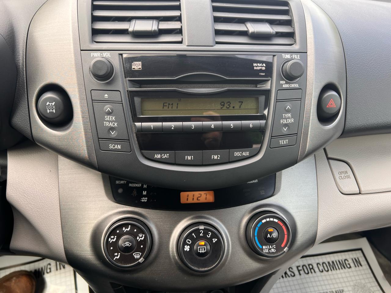 Toyota RAV4 4WD 4dr 4-cyl 4-Spd AT (Natl) 2011