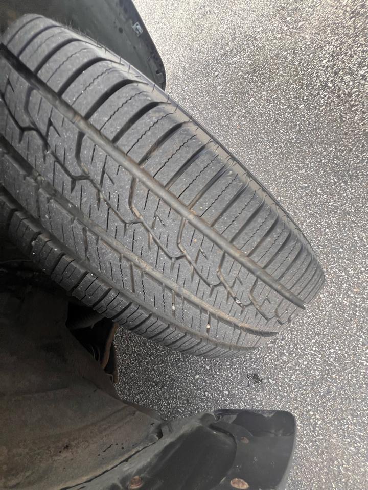 Toyota RAV4 4WD 4dr 4-cyl 4-Spd AT (Natl) 2011