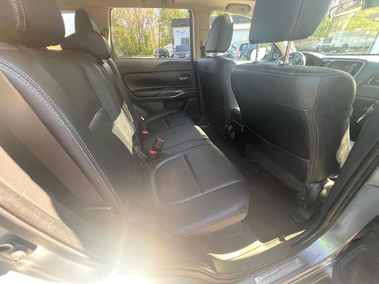 Mitsubishi Outlander 4WD 4dr GT 2014