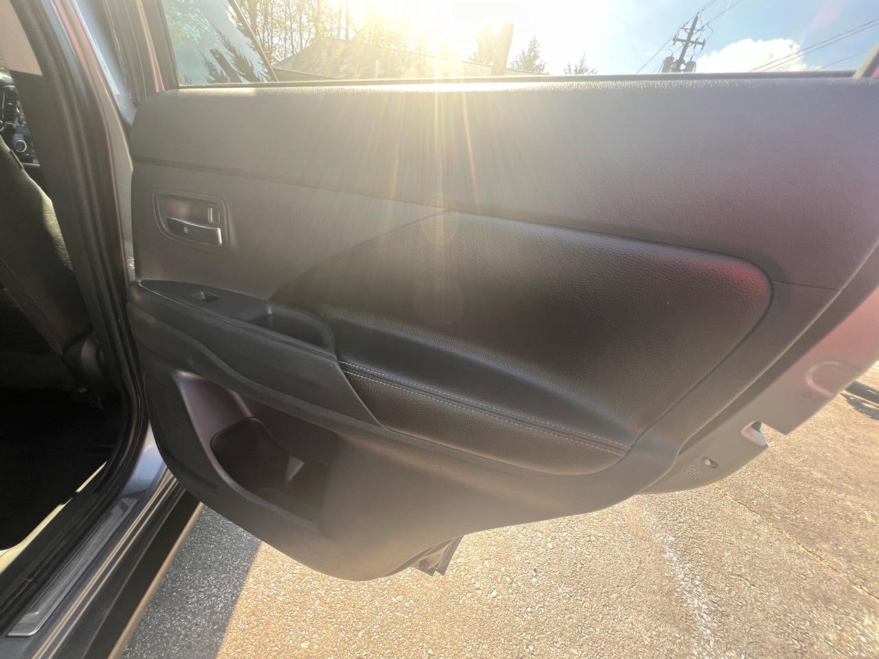 Mitsubishi Outlander 4WD 4dr GT 2014