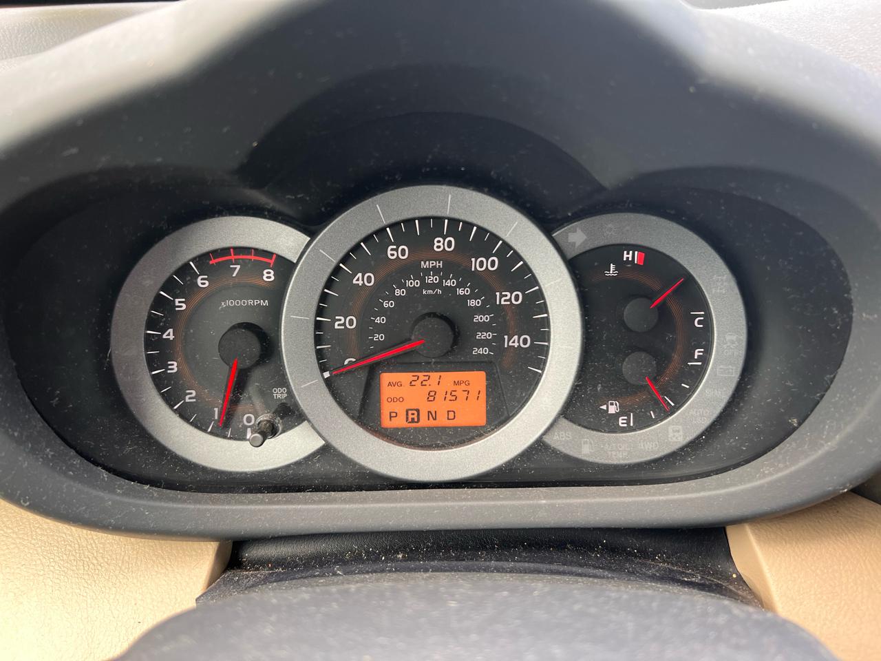Toyota RAV4 4WD 4dr V6 5-Spd AT Ltd (Natl) 2011