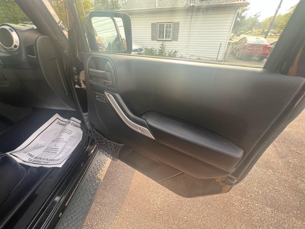 Jeep Wrangler 4WD 2dr Sahara 2015