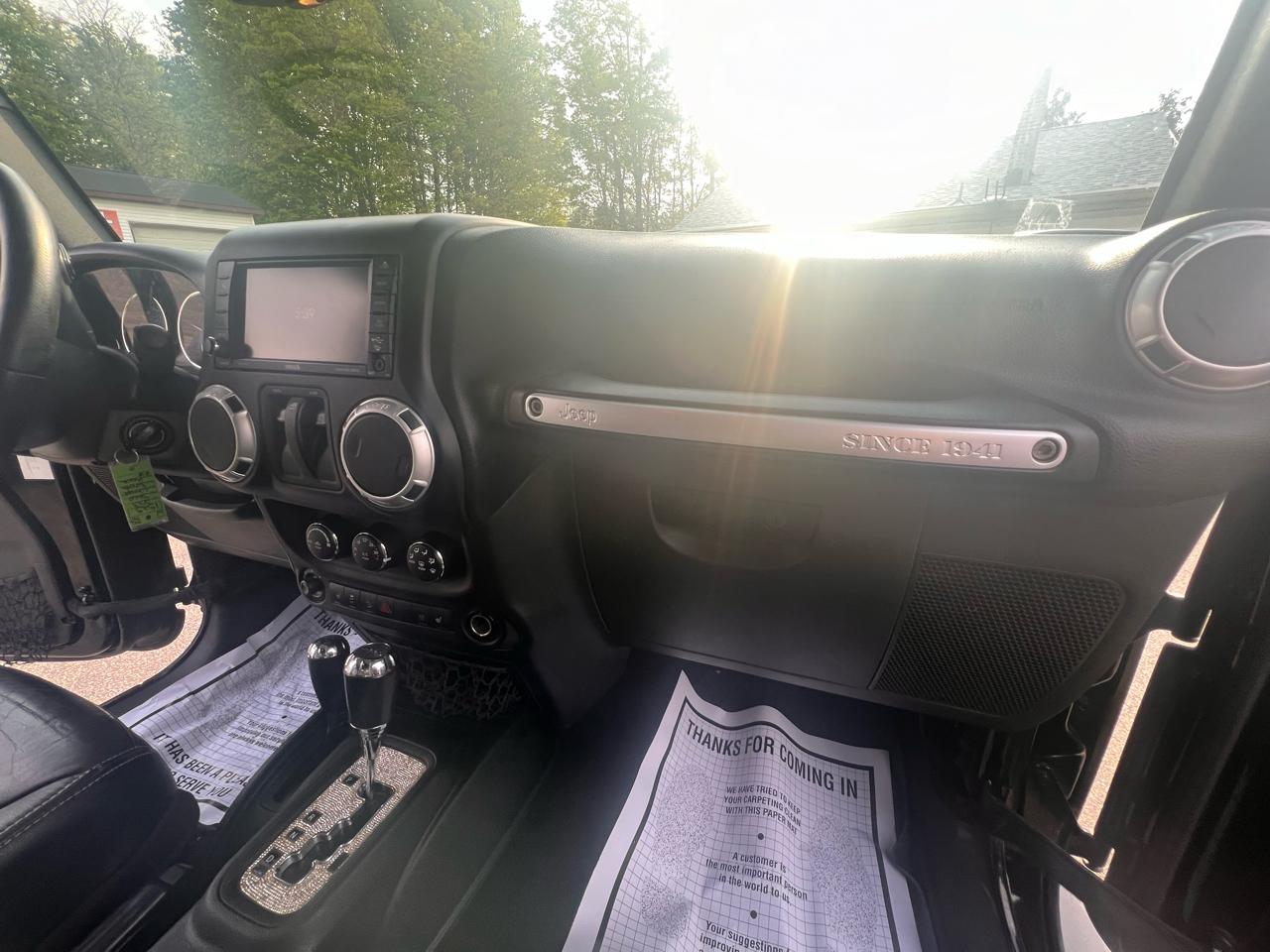 Jeep Wrangler 4WD 2dr Sahara 2015