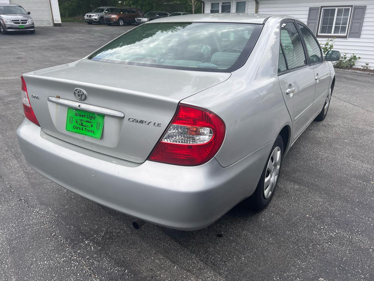 Toyota Camry 4dr Sdn XLE Auto (Natl) 2004