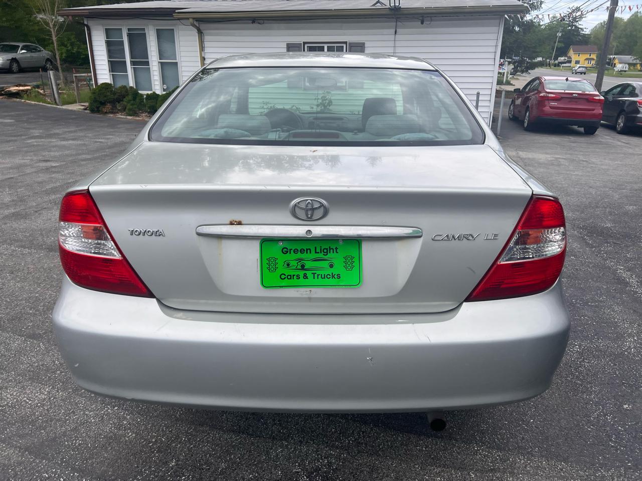 Toyota Camry 4dr Sdn XLE Auto (Natl) 2004
