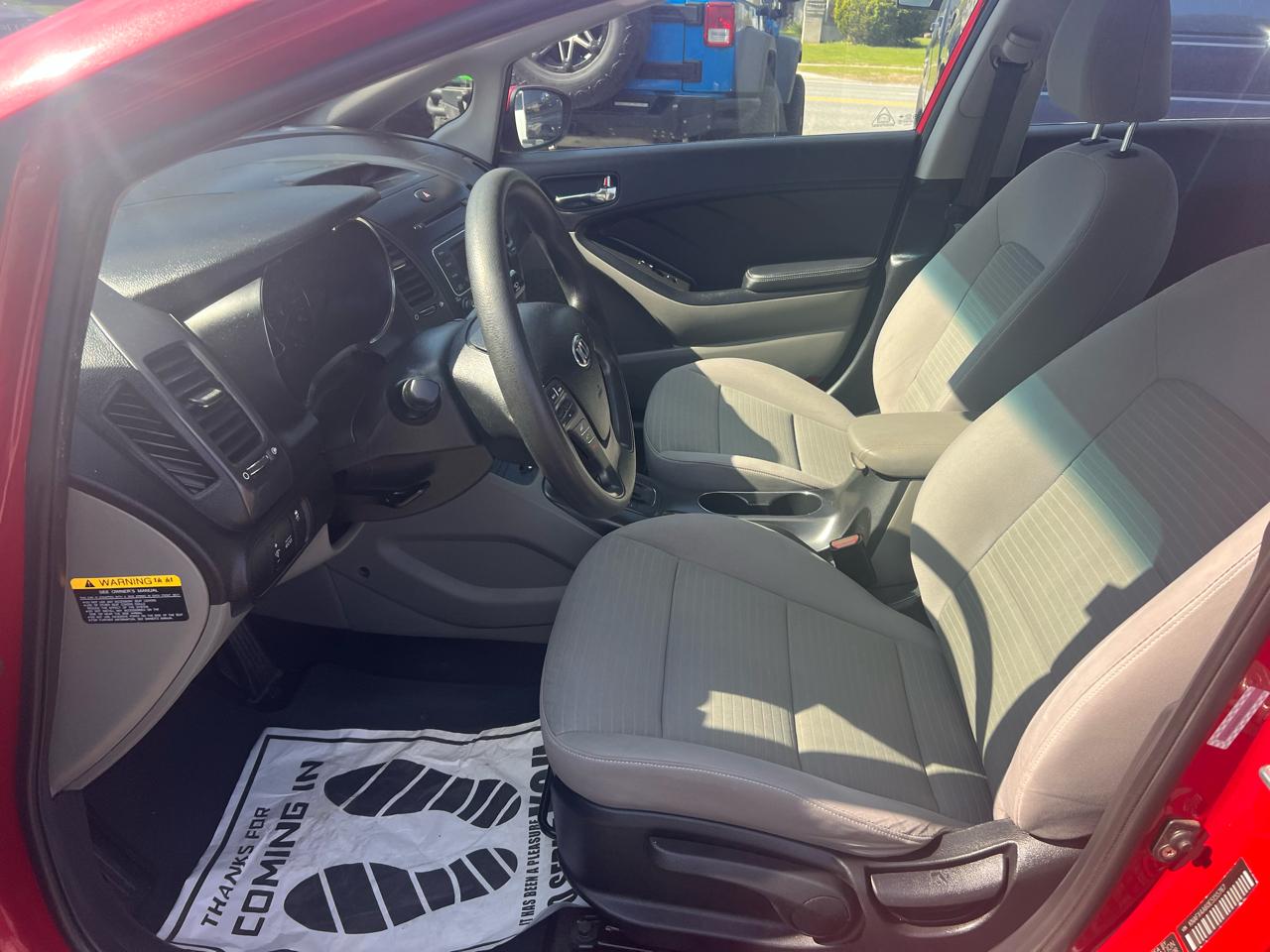 Kia Forte 4dr Sdn Auto LX 2014
