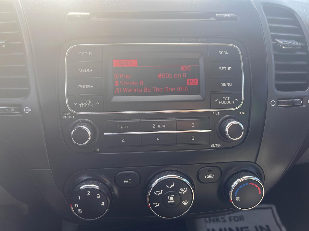 Kia Forte 4dr Sdn Auto LX 2014