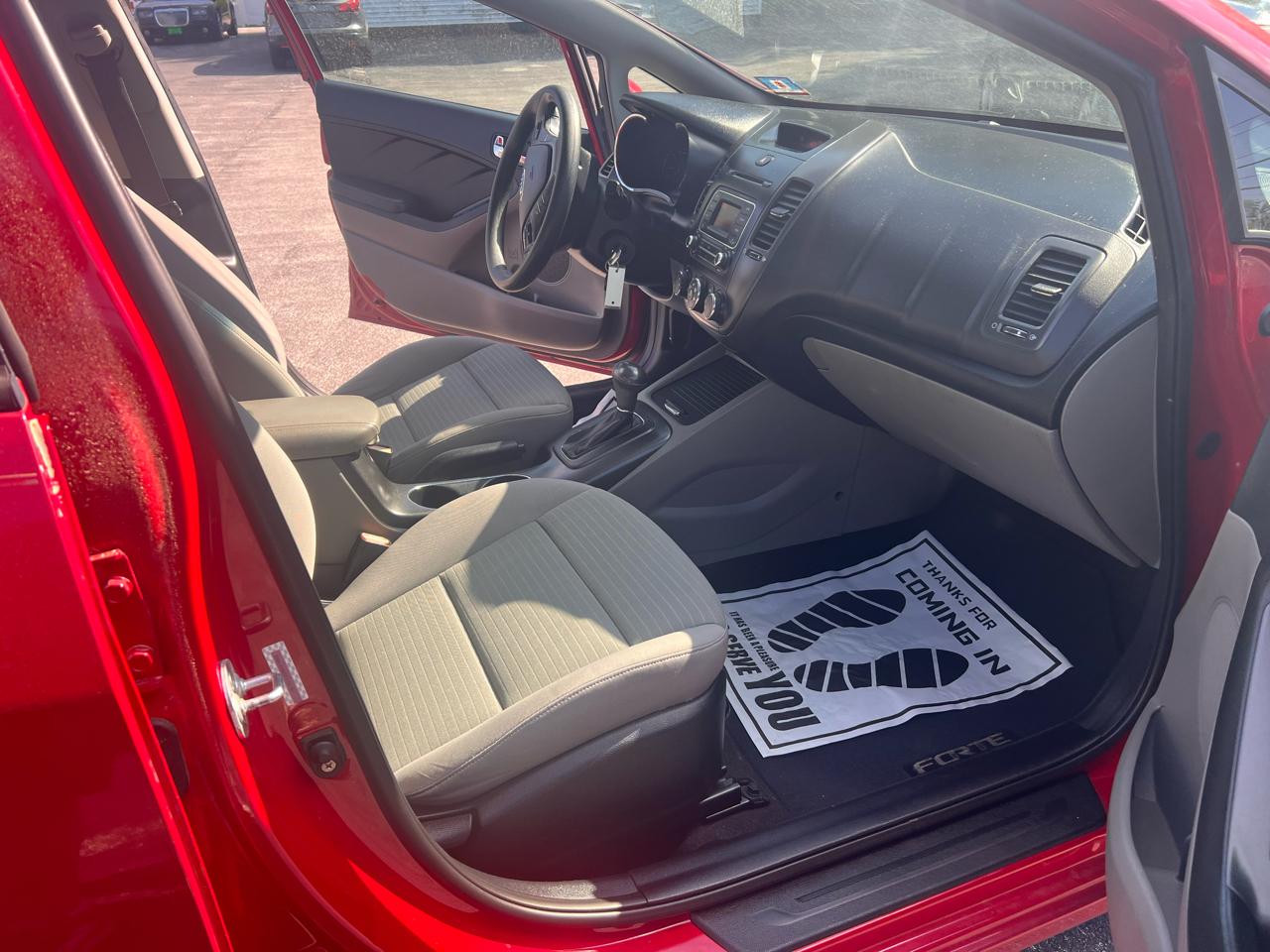 Kia Forte 4dr Sdn Auto LX 2014