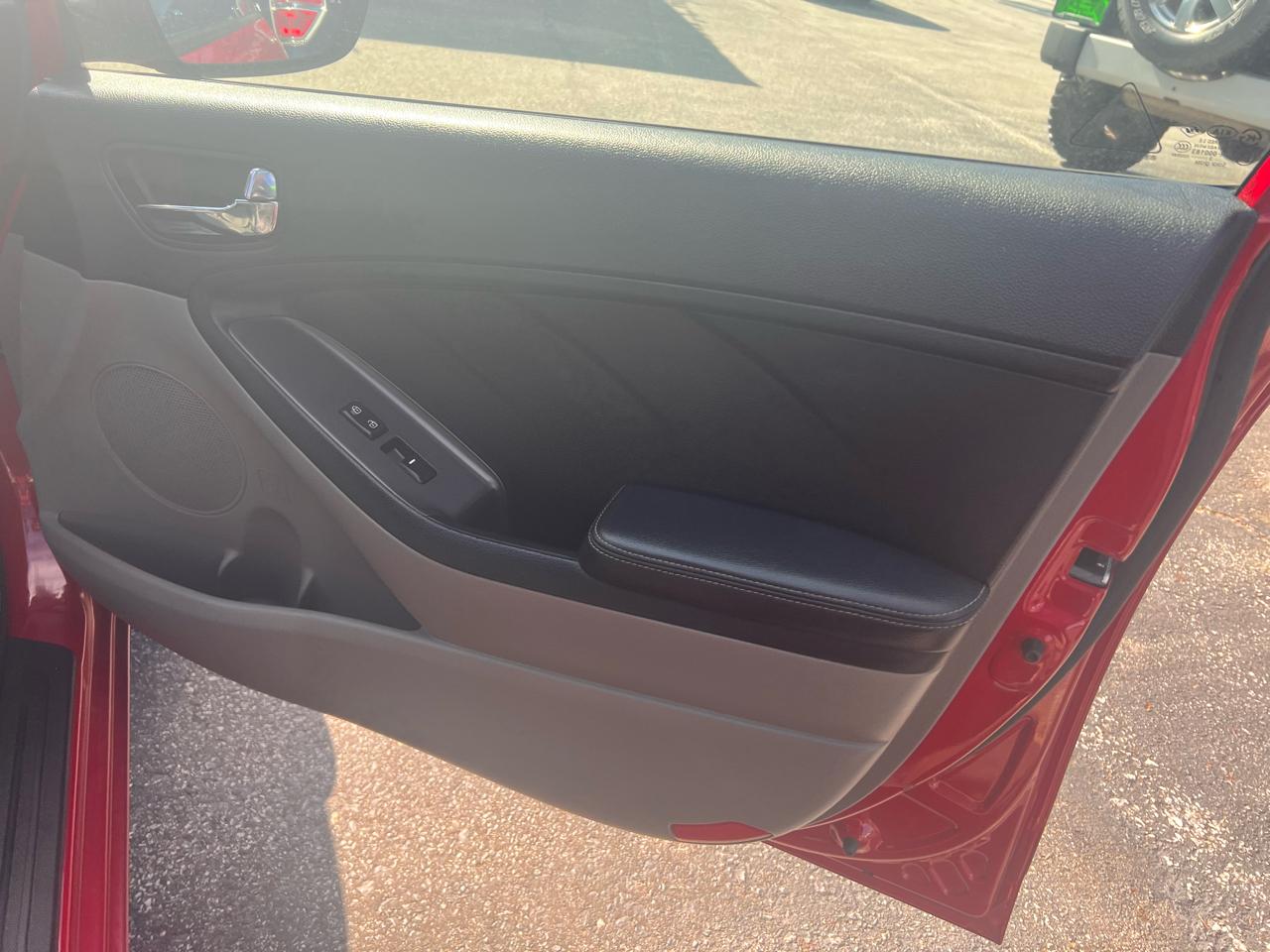 Kia Forte 4dr Sdn Auto LX 2014