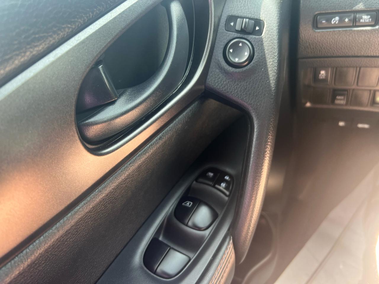 Nissan Rogue Sport AWD S 2017