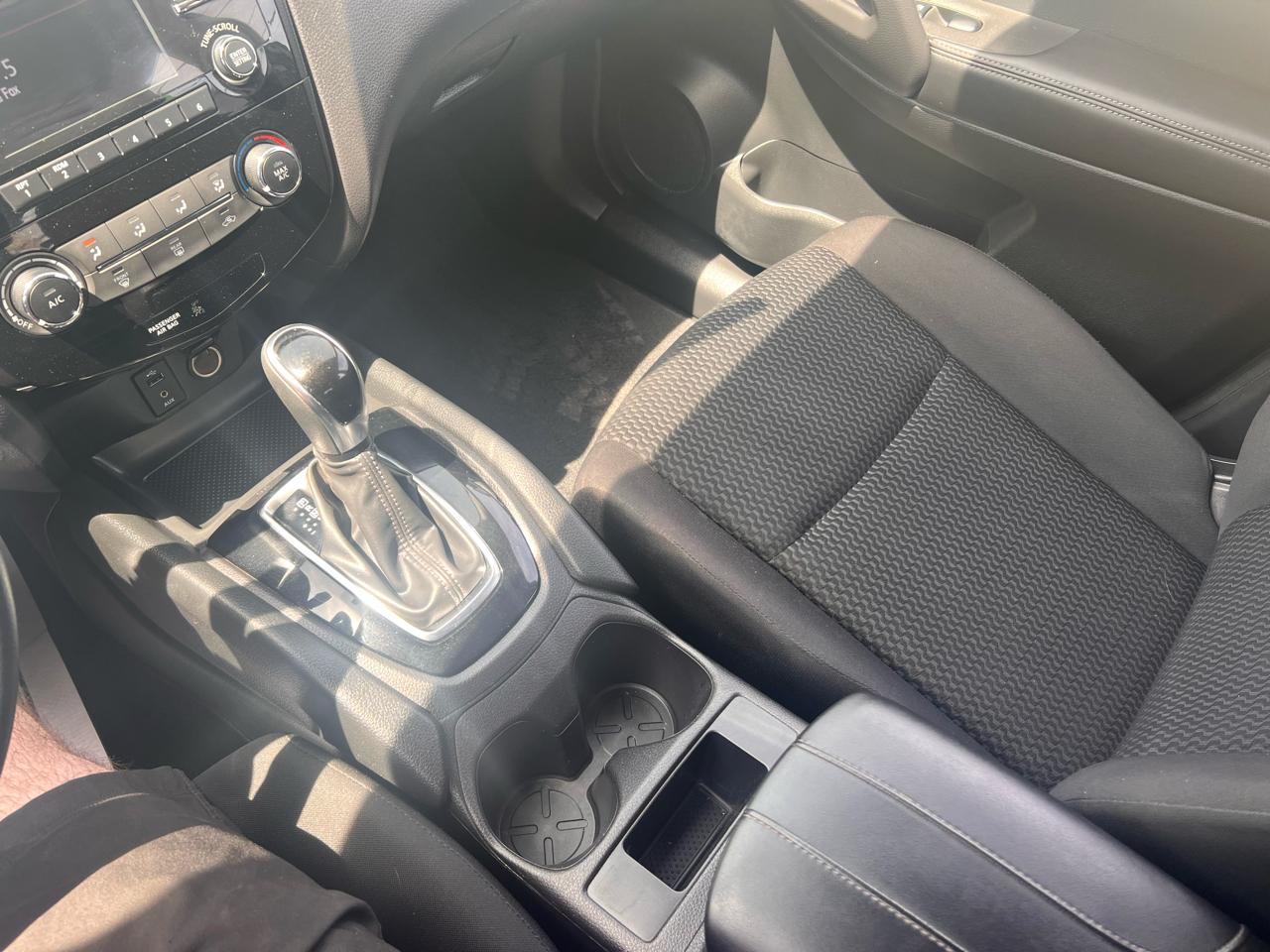 Nissan Rogue Sport AWD S 2017