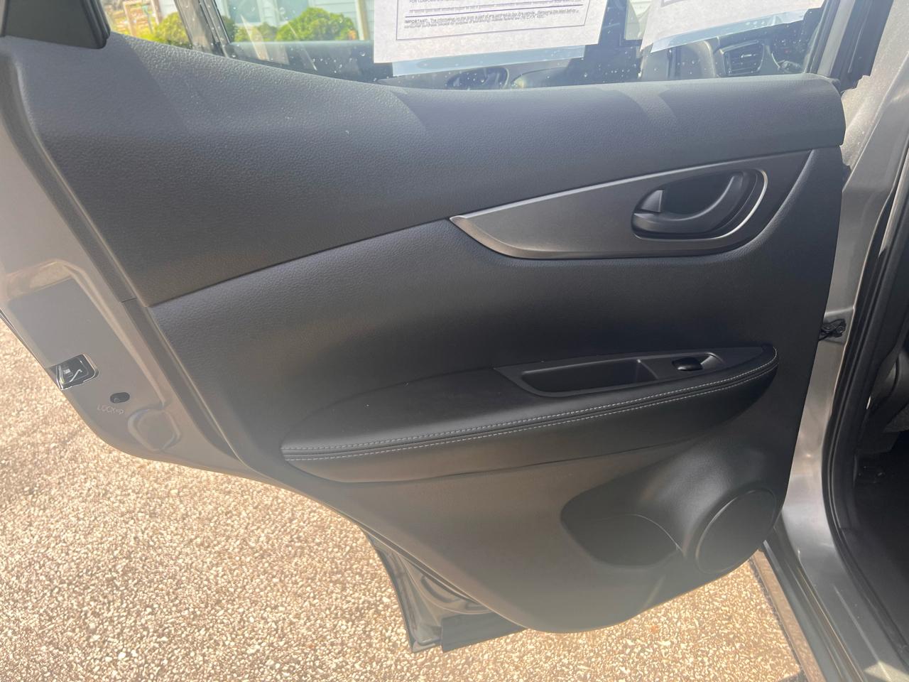 Nissan Rogue Sport AWD S 2017