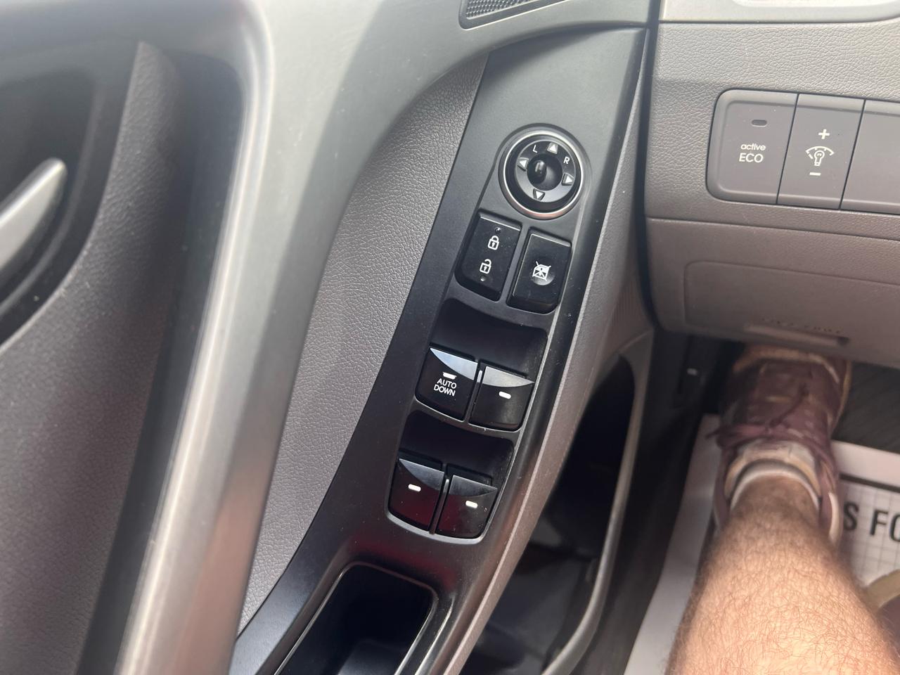 Hyundai Elantra 4dr Sdn Auto SE (Alabama Plant) 2016