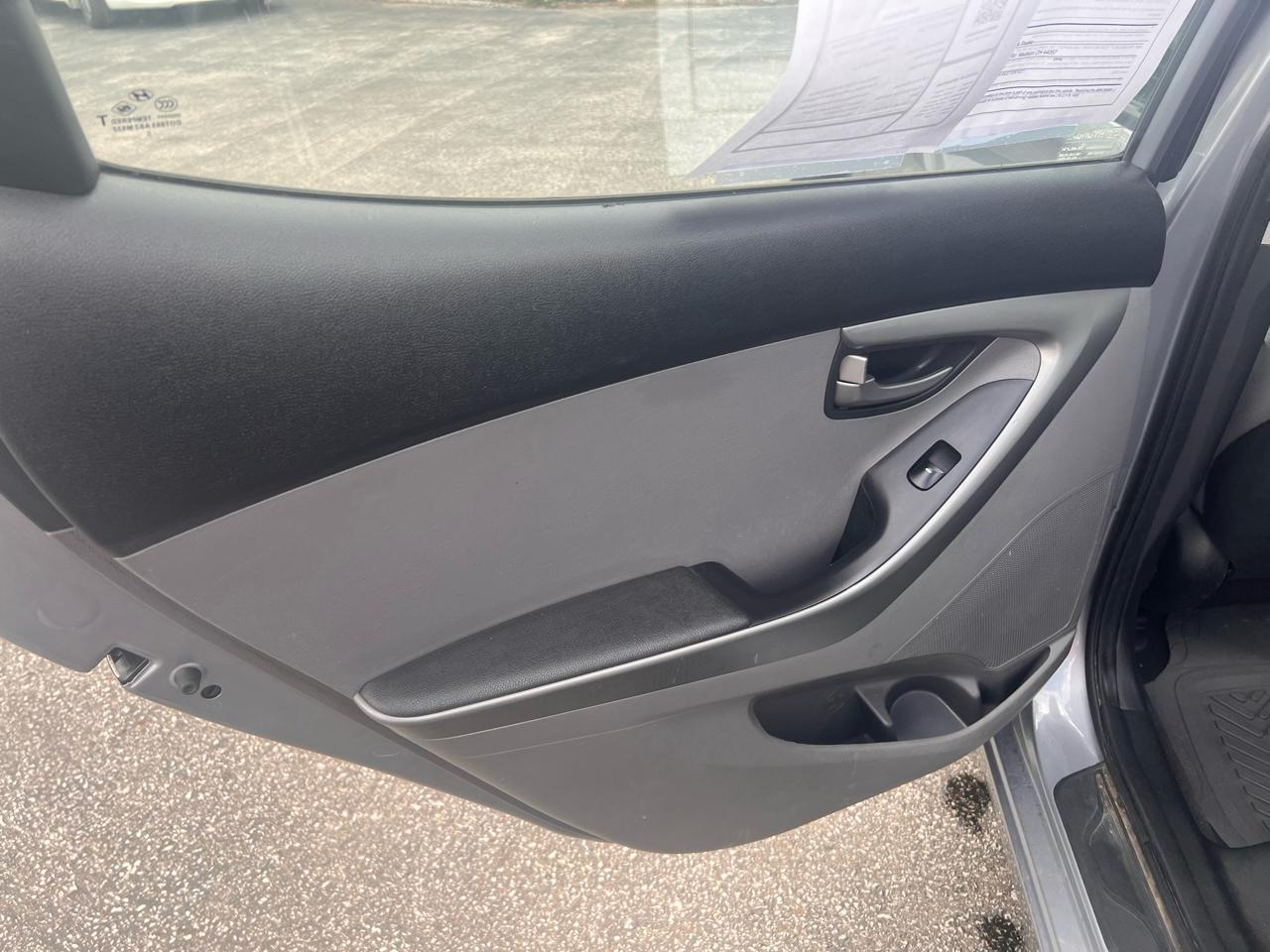 Hyundai Elantra 4dr Sdn Auto SE (Alabama Plant) 2016