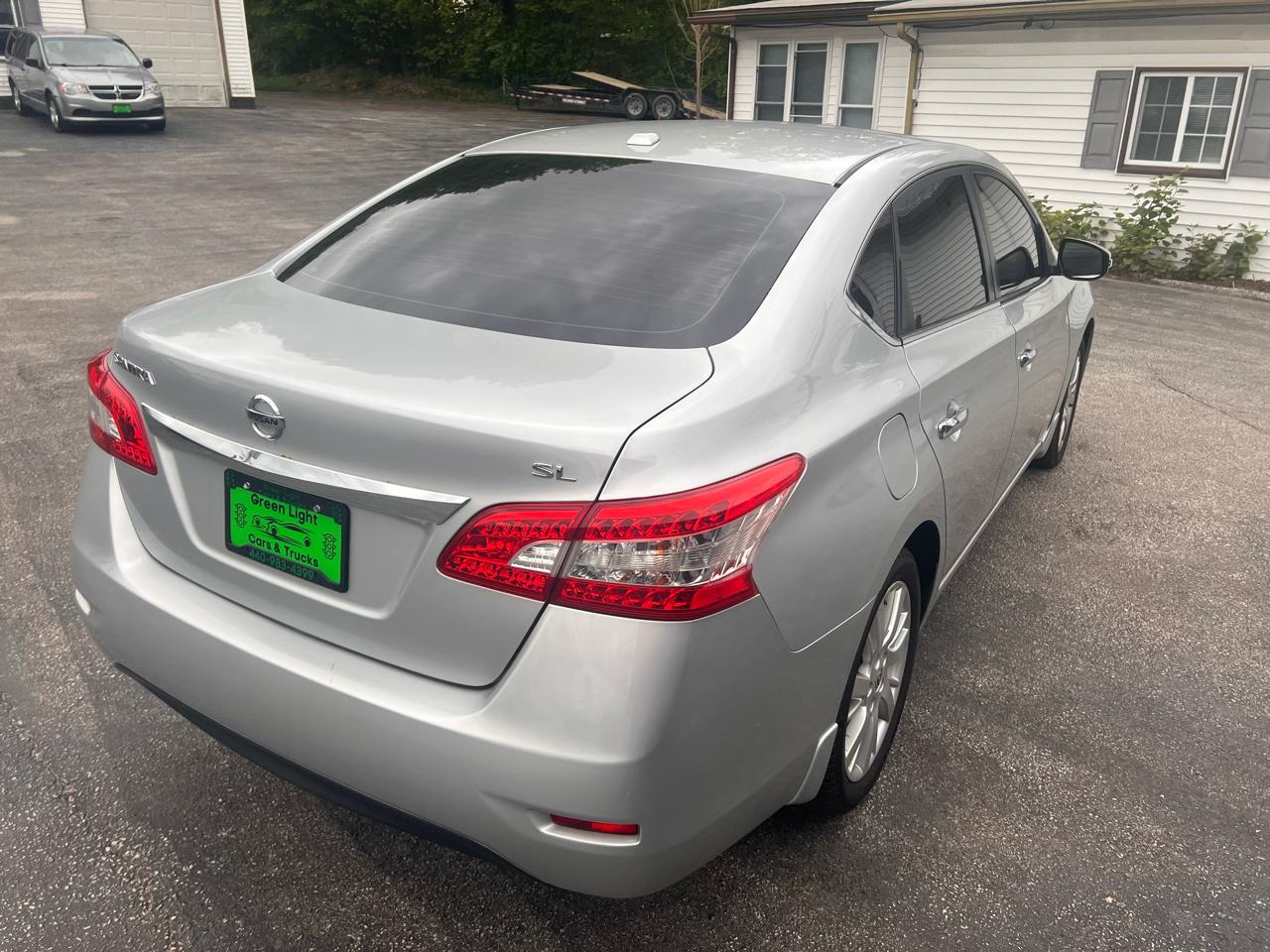 Nissan Sentra SL 4D Sedan 2015