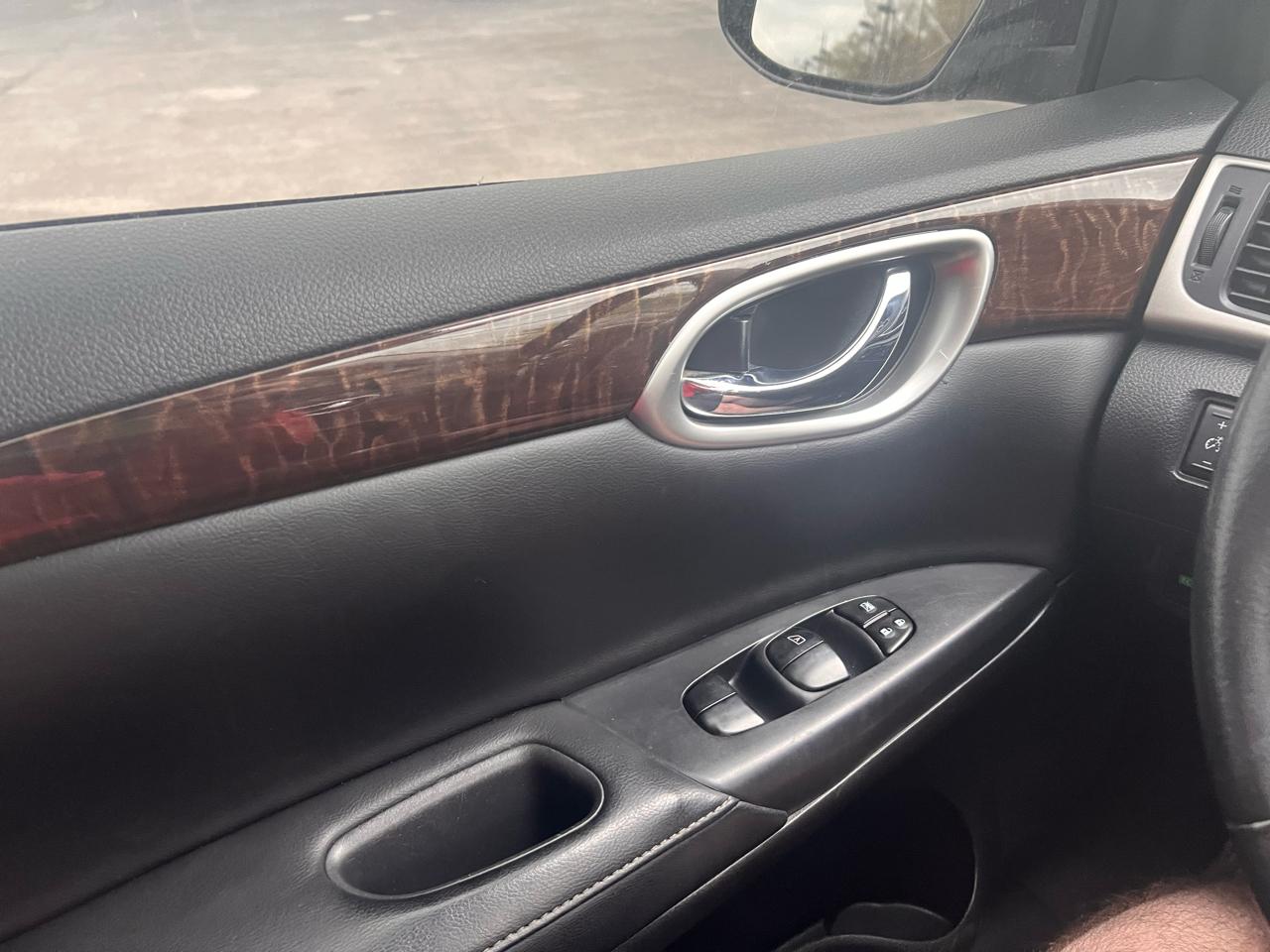 Nissan Sentra SL 4D Sedan 2015