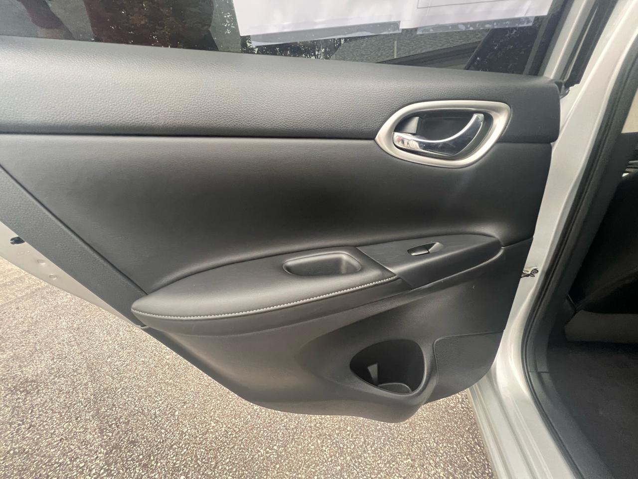Nissan Sentra SL 4D Sedan 2015