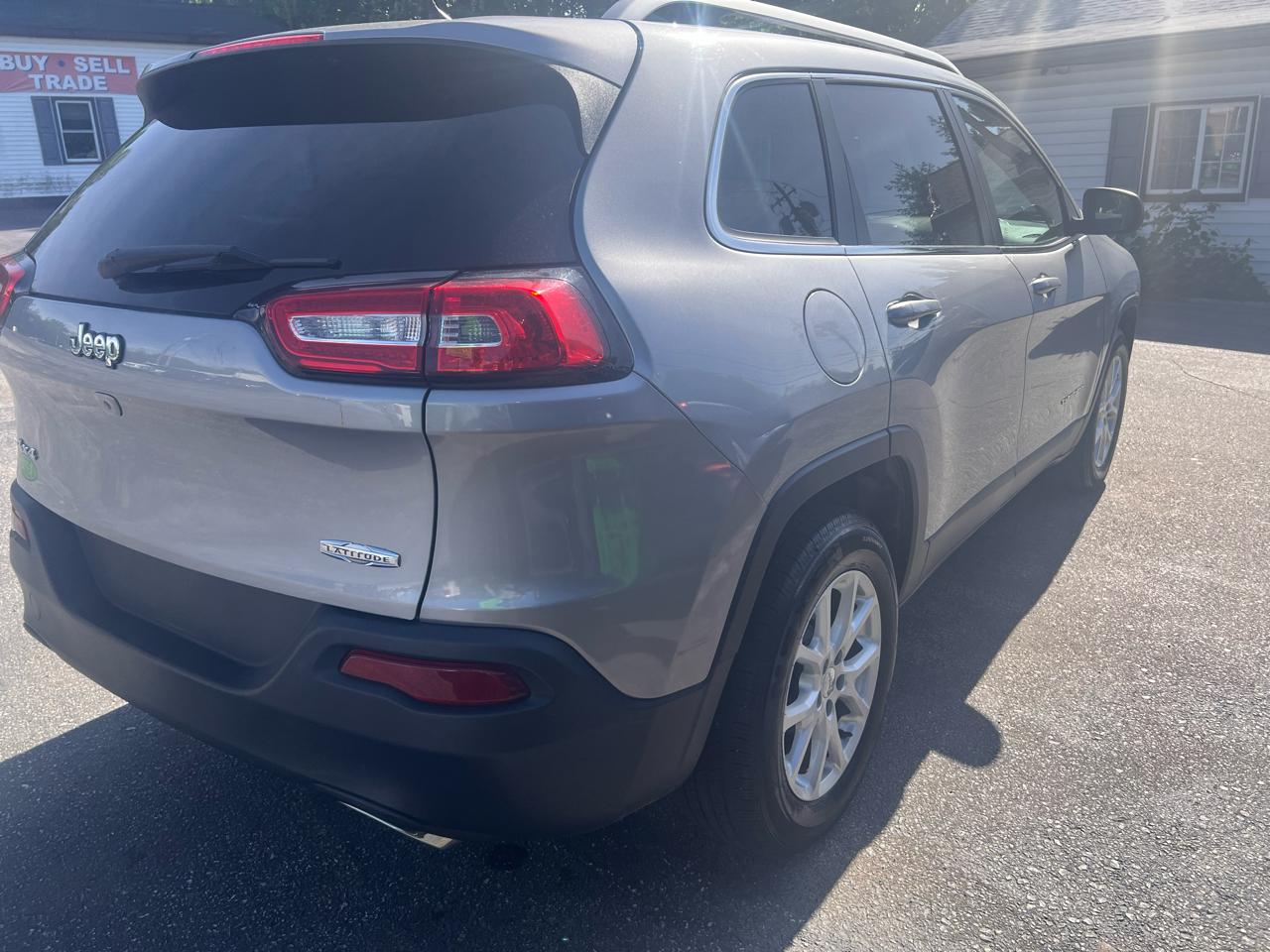 Jeep Cherokee 4WD 4dr Latitude 2015