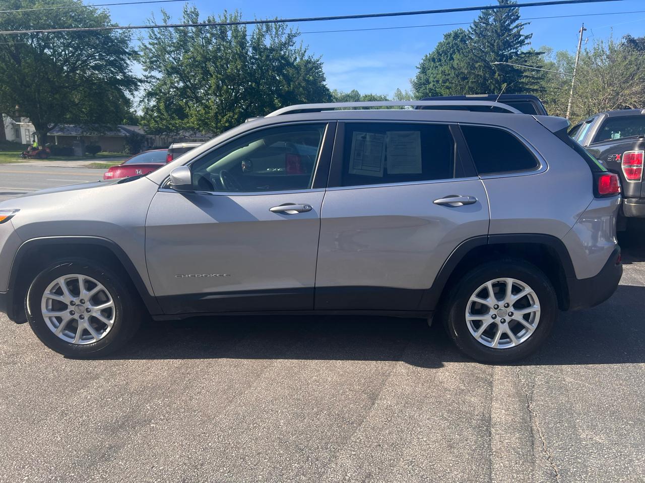Jeep Cherokee 4WD 4dr Latitude 2015