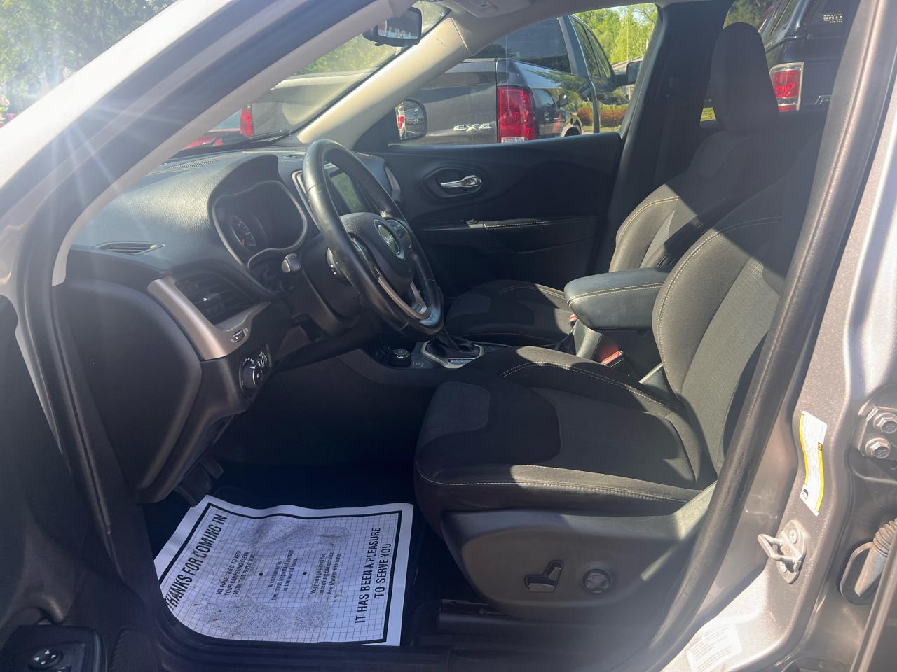 Jeep Cherokee 4WD 4dr Latitude 2015