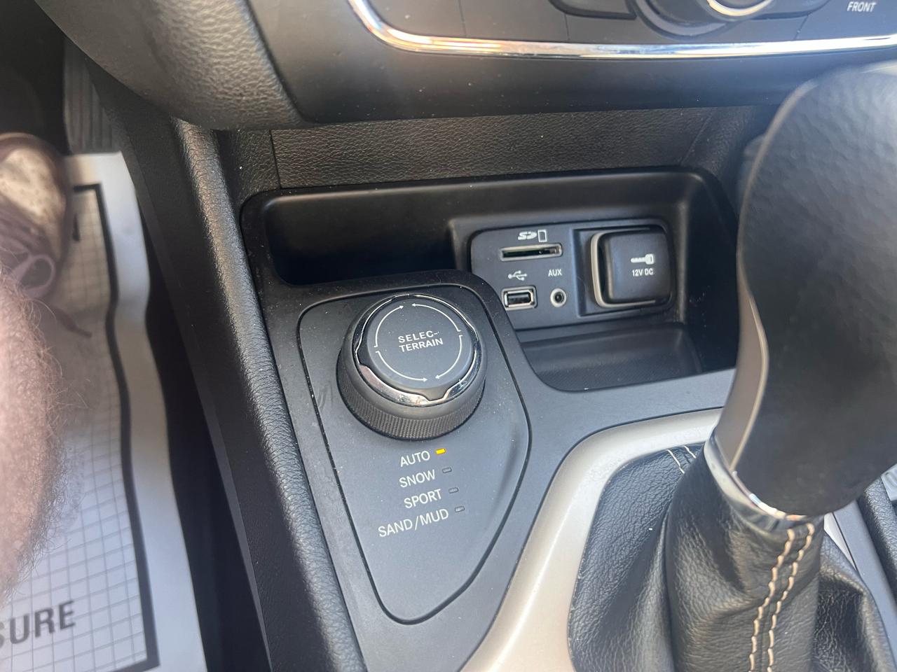 Jeep Cherokee 4WD 4dr Latitude 2015