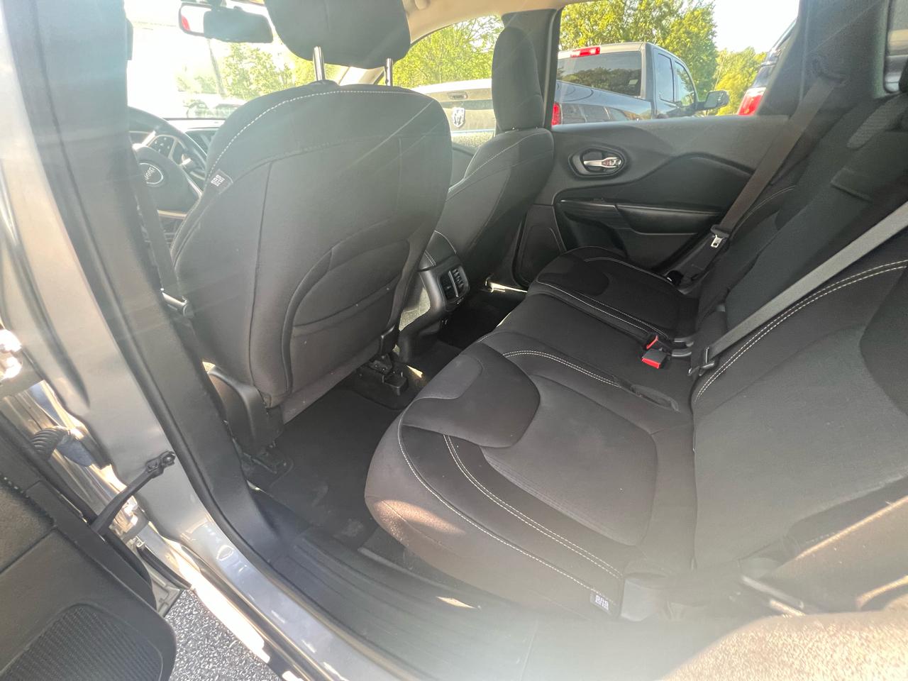Jeep Cherokee 4WD 4dr Latitude 2015