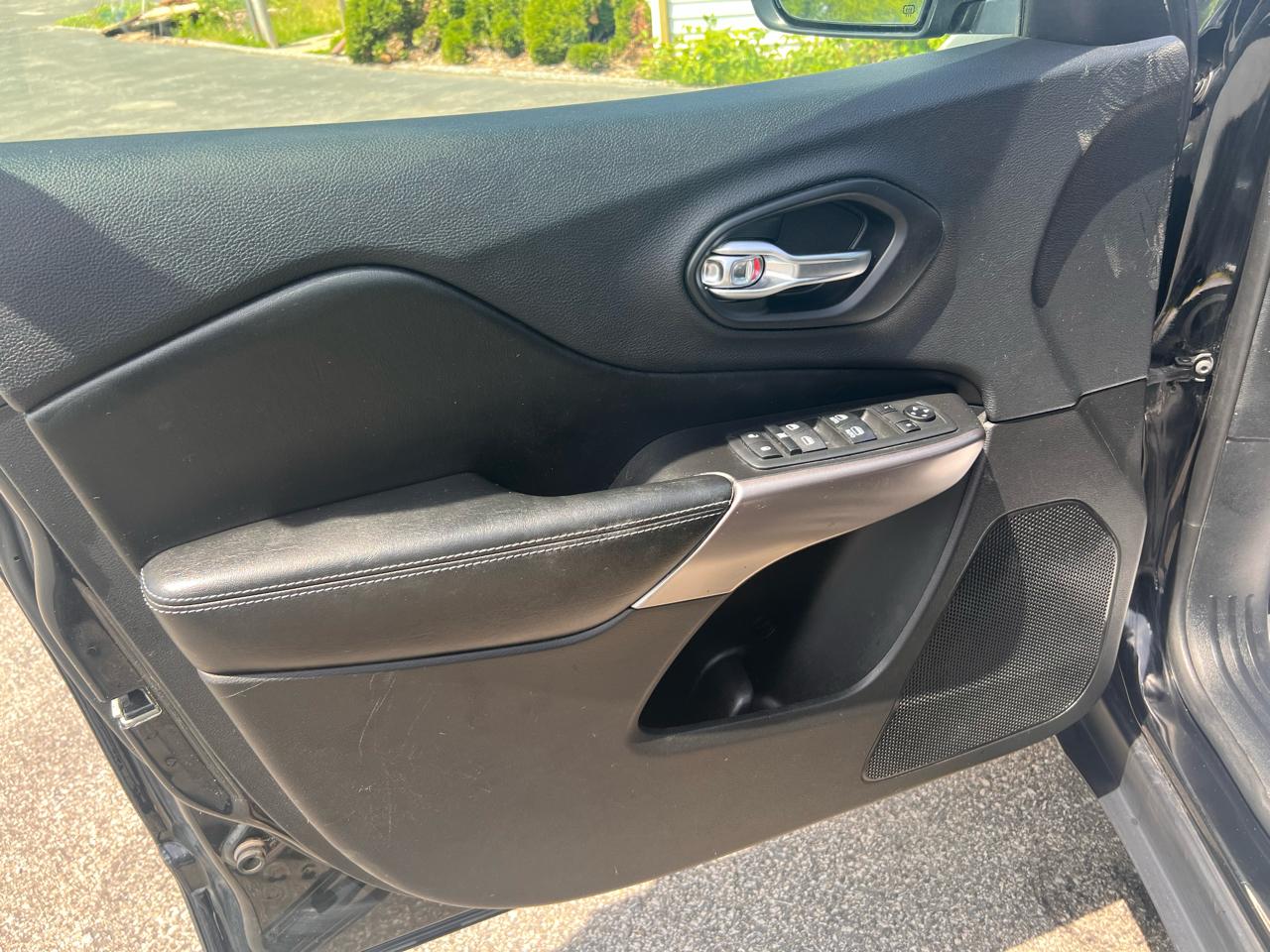Jeep Cherokee Latitude Plus 4x4 2019