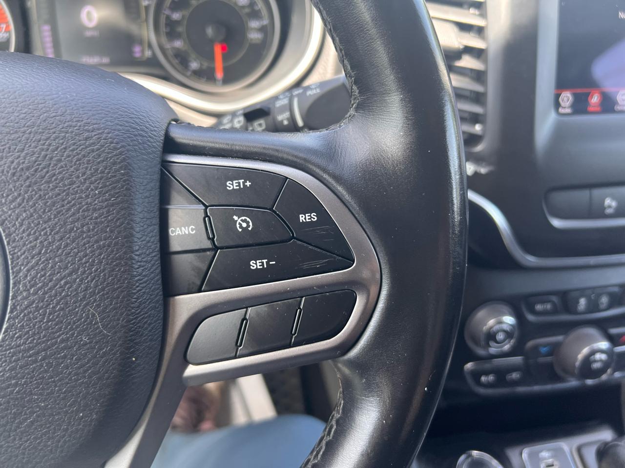 Jeep Cherokee Latitude Plus 4x4 2019