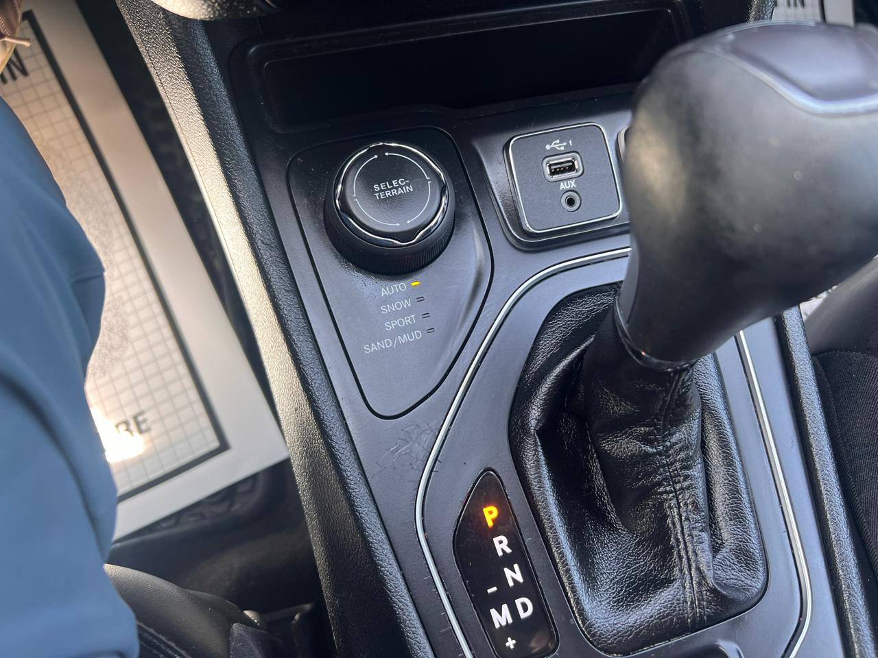 Jeep Cherokee Latitude Plus 4x4 2019