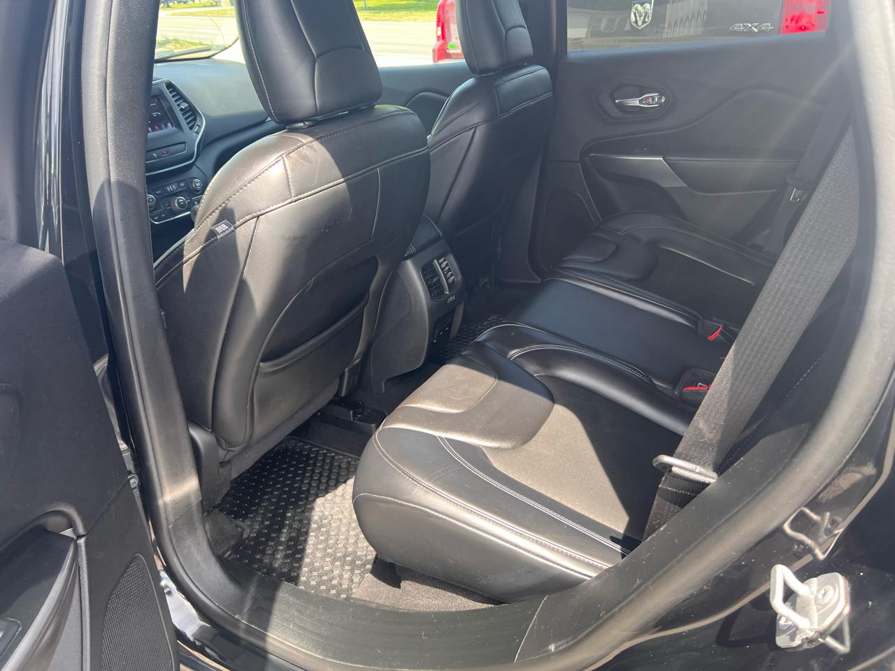 Jeep Cherokee Latitude Plus 4x4 2019