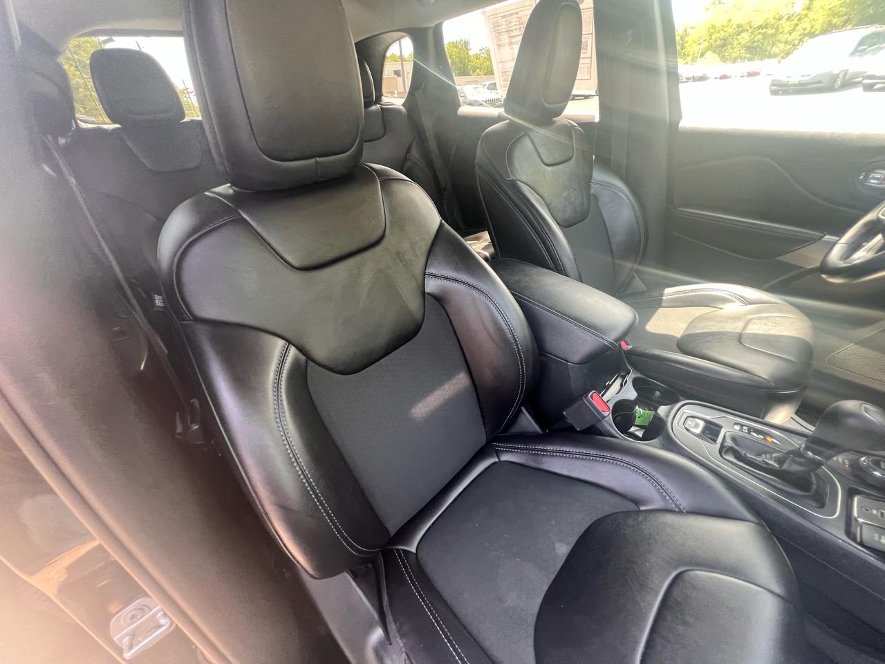Jeep Cherokee Latitude Plus 4x4 2019