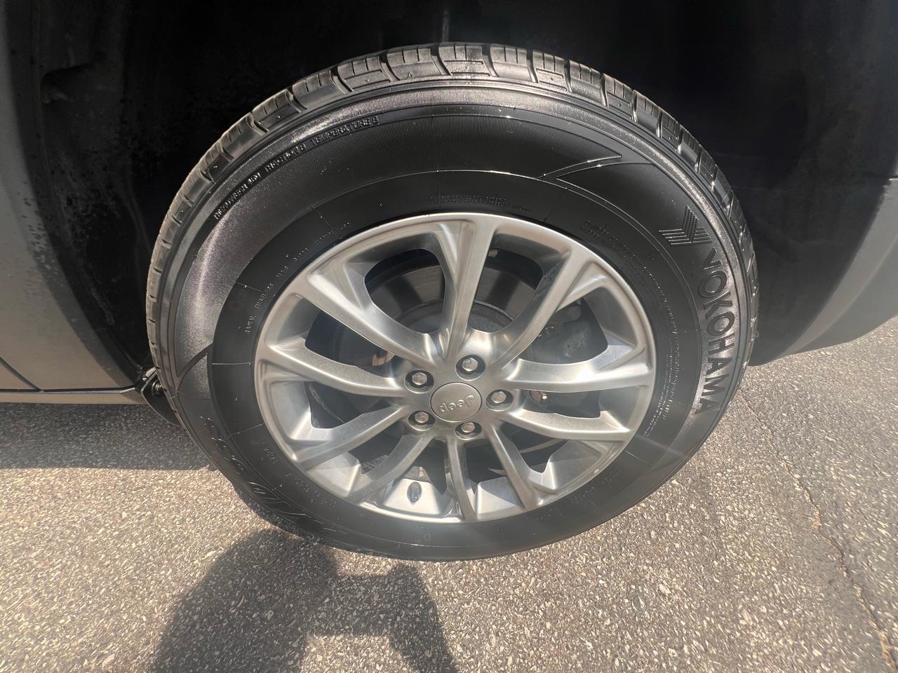 Jeep Cherokee Latitude Plus 4x4 2019