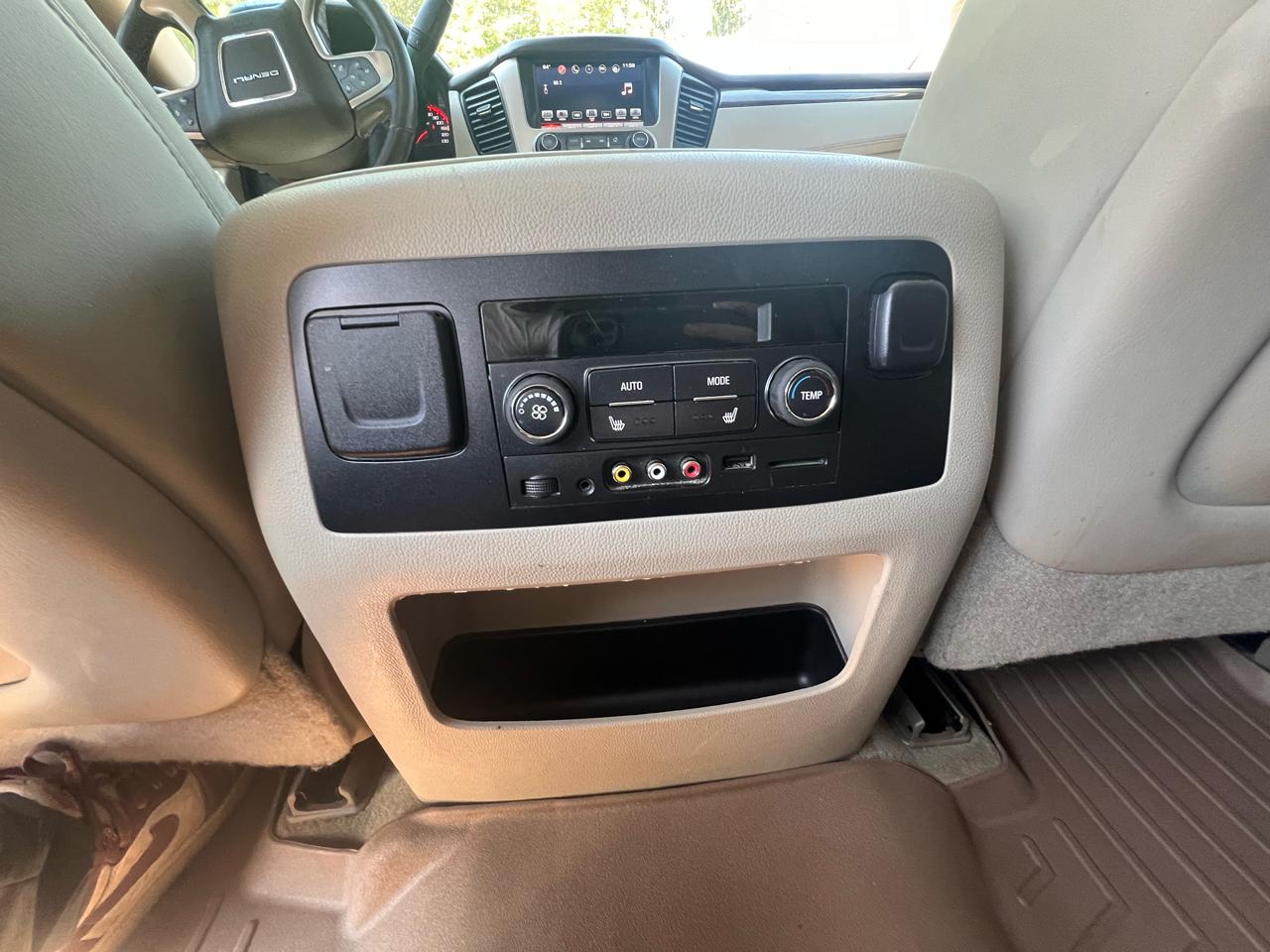 GMC Yukon 4WD 4dr Denali 2016