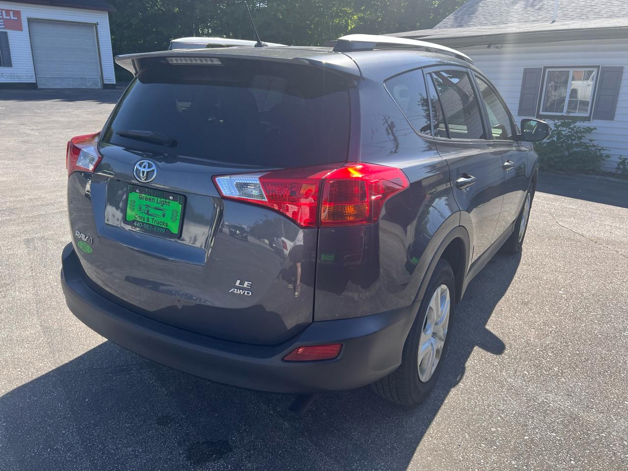 Toyota RAV4 AWD 4dr LE (Natl) 2015