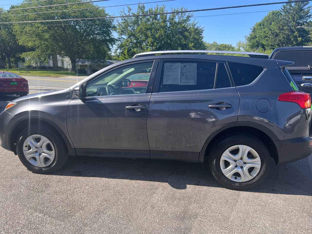 Toyota RAV4 AWD 4dr LE (Natl) 2015