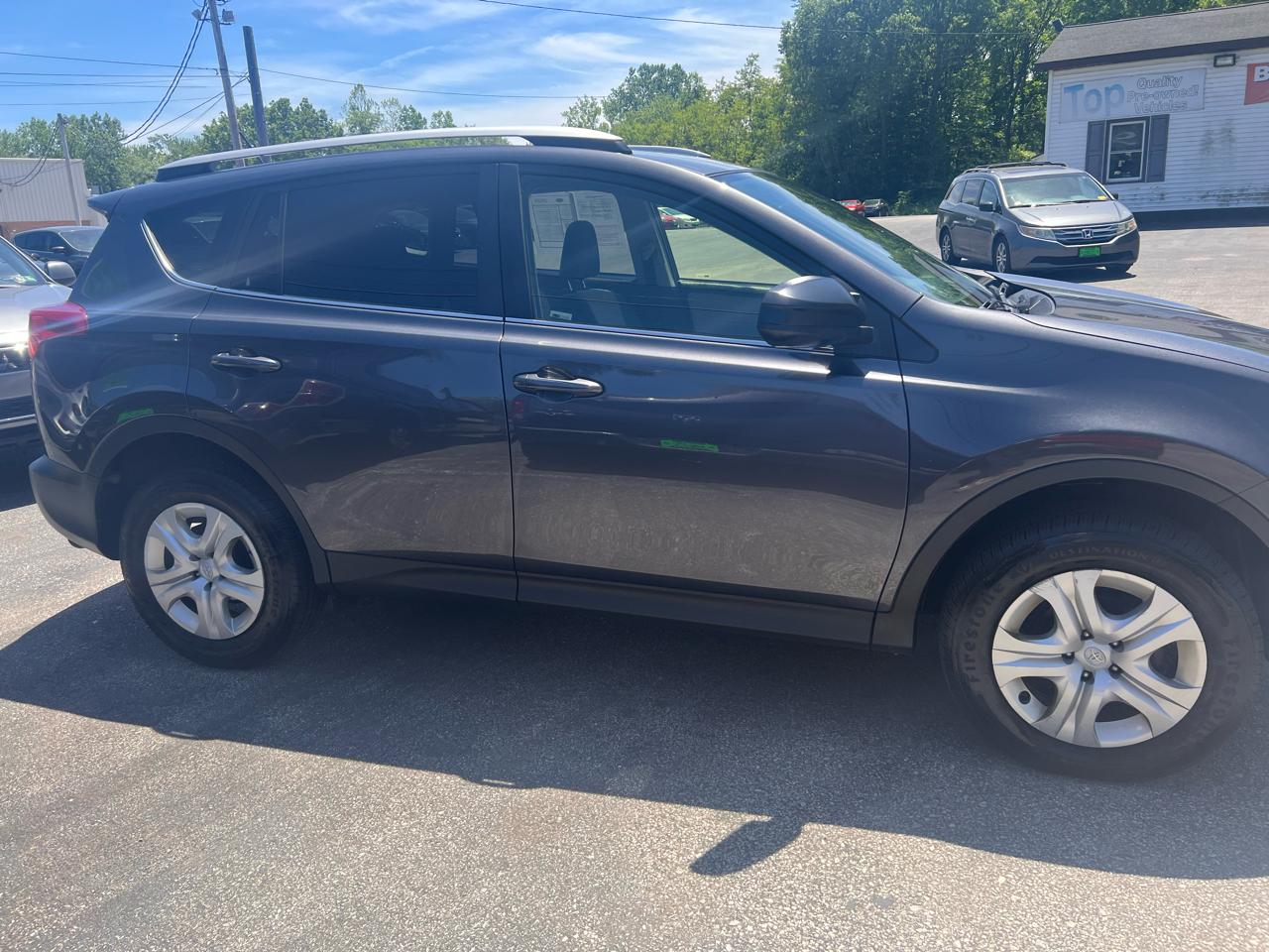 Toyota RAV4 AWD 4dr LE (Natl) 2015