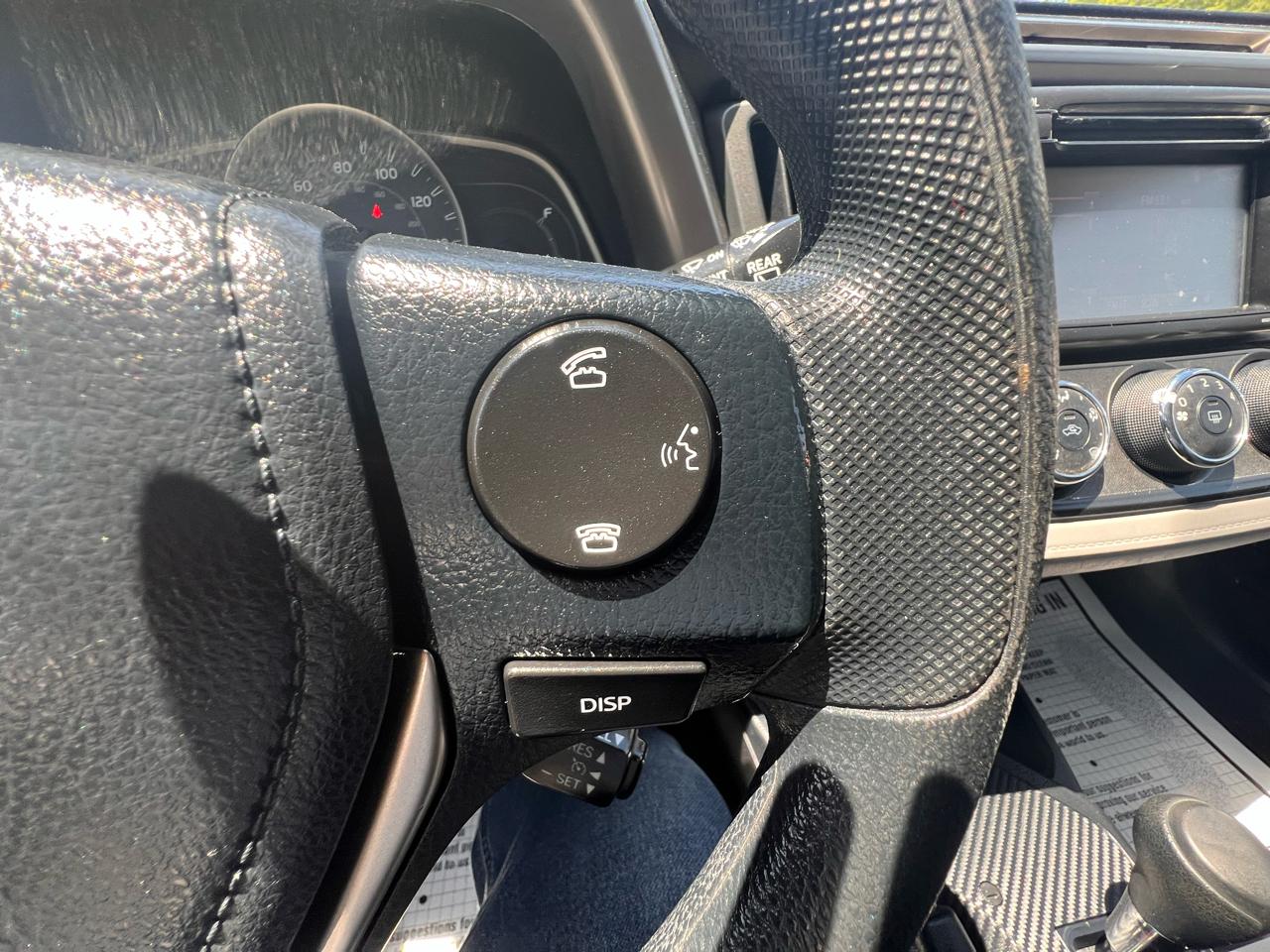 Toyota RAV4 AWD 4dr LE (Natl) 2015