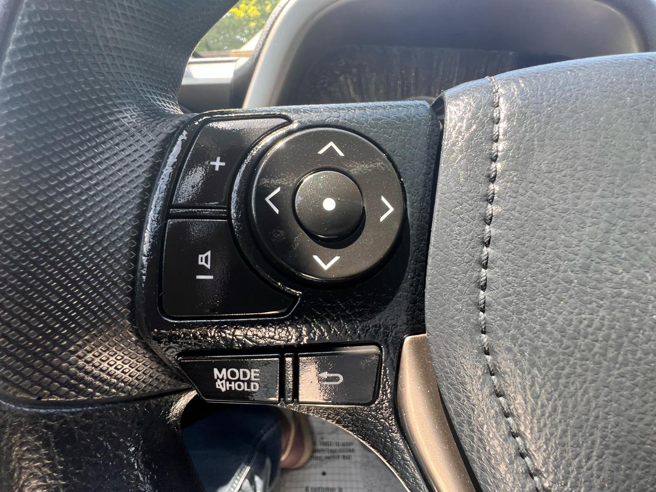 Toyota RAV4 AWD 4dr LE (Natl) 2015