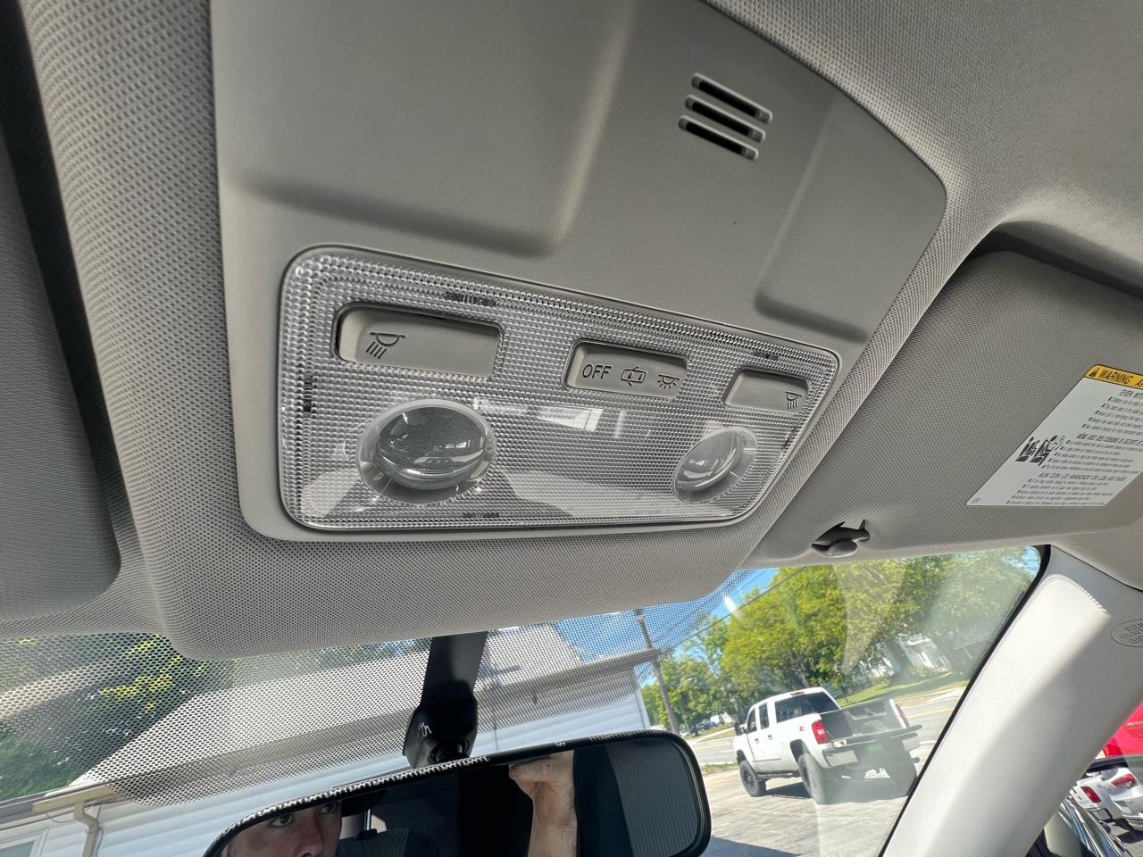 Toyota RAV4 AWD 4dr LE (Natl) 2015