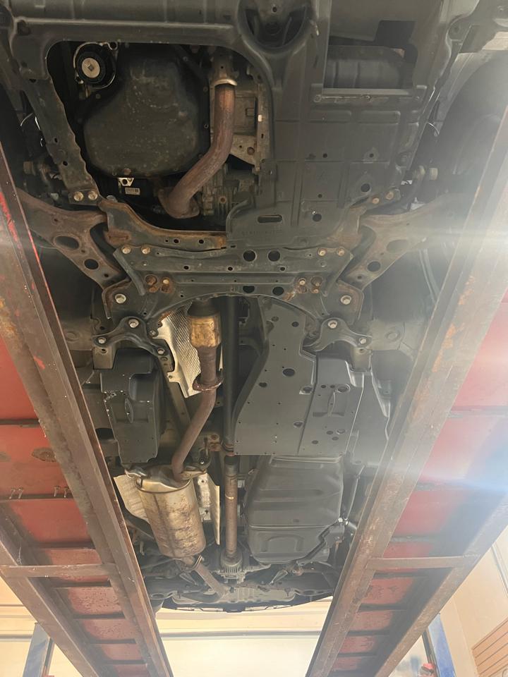Toyota RAV4 AWD 4dr LE (Natl) 2015